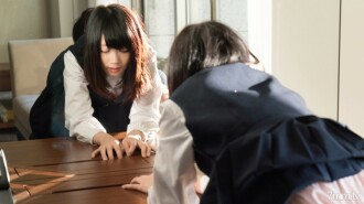 หลังเลิกเรียน H / Asuka ที่เครื่องแบบถูกรบกวนหน้ากระจก