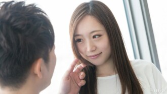 Etch felt in the natural body of a shaved girl / Mao
