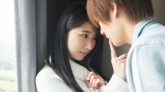 Sex with a super sensitive shaved girl / Mihina
