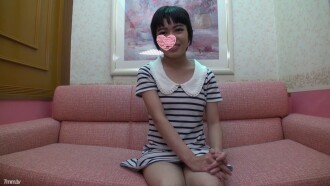 [First shot] Isang bigong beautician na hindi nakikipagtalik sa loob ng mahigit isang taon. Sunod-sunod na pagtagas climax sa puro atake sa klitoris.