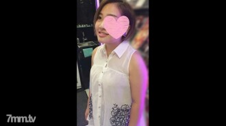 [Tiada penembakan individu amatur] Anak perempuan jahat Dododo muncul! Manga kafe tanpa kerja keras! Kalau jilat ayam, basah dengan puki, jadi lelaki kaki! Bilik tertutup itu dihembus dengan bunyi chupachupa dan keluhan menggeliat!