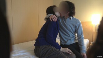[Personal shooting] Eriko 47 years old, blindfolded cuckold edition A stick of another person who replaced her husband is a large amount of vaginal cum shot in the vagina of a naive wife without hesitation