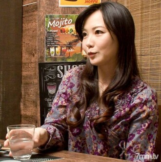 [Individual shooting] [Creampie to a 42-year-old D cup dripping milk married woman] Aphrodisiac awakening that dramatically increases the sexual desire of a woman