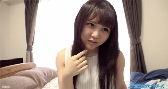 [Uncensored] Waitress ☆ Investigating the actual sex life of a gentle, shaved beauty ♪
