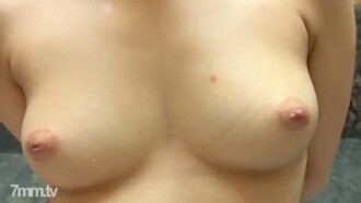 [Personal shooting] High ● Immediately squeeze a girl with black hair who just graduated and put out rich sperm at the level of fertilization implantation certainty in a shaved pussy!