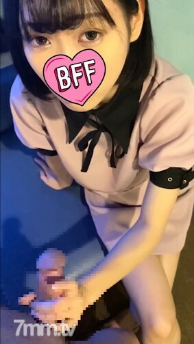 [The main story is a complete appearance] [Be careful when handling it because it is quite young] A beautiful girl (1X years old) with super slender black hair and off-paco. The white turbid juice that came out by fingering is super fresh.