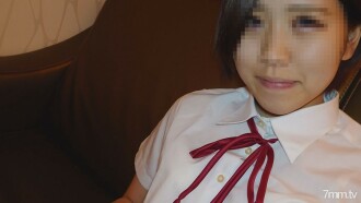 [Individual shooting] Emergency assistance for Mika-chan (pseudonym), the daughter of an acquaintance who works part-time at a restaurant! It's bad for an erotic girl / acquaintance who blames me with a freshly memorized blowjob, but I've made a vaginal cum shot! [Creampie / Creampie]
