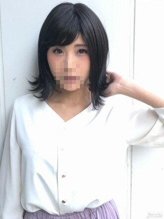 [First shot, appearance, first vaginal cum shot, uncensored] 19 years old struggling to become an idol The first vaginal cum shot of tension and confusion