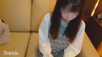 [Personal shooting] Isang maselang magandang asawa ang tumatanggap ng patpat ng estranghero bilang kabayaran sa awa ng kanyang asawang may mga utang at patuloy na ginagawang vaginal cum shot [hitsura]