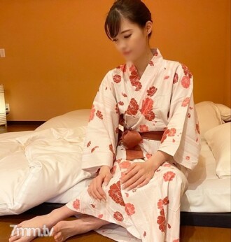Limited number of 1000 PT off! [Travel to a nasty affair hot spring with that Fcup beauty witch wife who first appeared first] SEX to conceive with a yukata beautiful wife who really loves each other in a place that her husband does not know! Please enjoy the beautiful witch wife who is apt.
