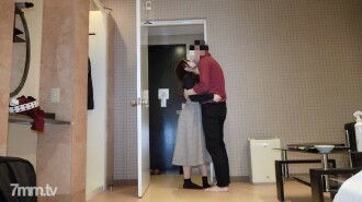 Hina 19 years old Innocent beautiful girl who wants to be an idol! Super talent with 100 transparency! Pure white beautiful breasts x nice ass are horny with raw cock! Creampie with seeds on a super sensitive body with outstanding sensitivity!