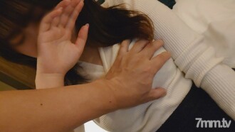 [Personal shooting] A beautiful pianist falls into a halo due to a drastic decrease in work! Nude body full of pheromones, greedy vaginal cum shot