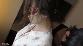 【個人撮影・W特典付】結婚3か月で早くも欲求不満な熟女妻　旺盛な性欲を隠し切れない色白美ボディ