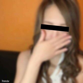 060 [Large amount of vaginal cum shot and abdominal ejaculation] I injected a large amount of my child's conceived juice into the body of my newly-married Hoyahoya's best friend's wife (former model x newly-married bride x intense Iki x uncut)