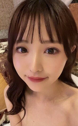 [No] [Limited time] First shot !! Gonzo & vaginal cum shot seeding of [a child who is picked up by a celebrity] with that famous idol's sister (genuine)