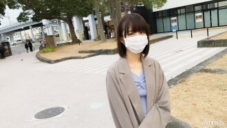 TKBZ#012 ☆Nagtatrabaho sa Isang Sikat na Bookstore sa Tokyo☆ Magagandang Short-cut na Itim na Buhok (26) Cowgirl na Walang Rubber Habang Ipinakikita ang Kanyang Walang Buhok na Puki na Hindi Makatiis, Siya ay Nilasap sa Kanyang Puki