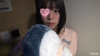 現役1年生のめいちゃんと再会。中出しに怯える表情に背徳感を感じつつ、幼いマンコに生チンポから濃厚な精子を投入。