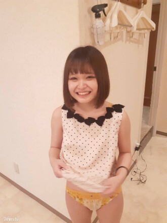 Hana-chan! A student virgin who has never done more than a kiss! Virgin instruction by an older sister with a cum