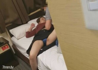 Tochter wird bald entlassen [Einzelperson] Ehefrau, die wegen Krankheit nicht zurückzahlen kann Creampie vor Krankenhausaufenthalt. .. Wechseln Sie die Schulden zur Tochter