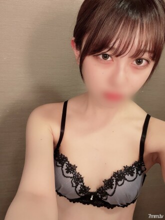 [* Nalaman ng mga magulang] Ao ● Kasalukuyang 3rd year student na nag-a-apply para sa Gakuin University. Isang maputi na payat na dilag na punong-puno ng kariktan at alindog. Ang unang vaginal cum shot sex sa bibig. Isang kabuuan ng tatlong bulalas.