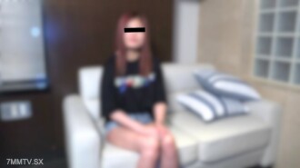 Ein Sommermädchen mit intensivem sexuellen Verlangen! Sensibles Mädchenvergnügen, das die besondere ölige Liebe untergräbt ♡♡