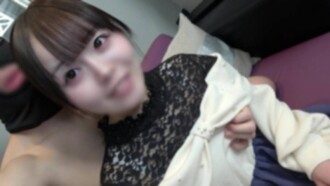 [Treasure] Secret footage from before her idol debut. She is shy in front of the camera, and her white, slender body turns red. A lewd appearance that you can't see on stage.
