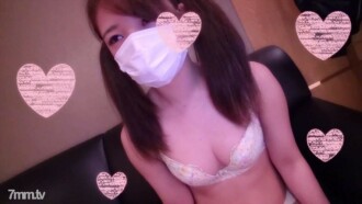Ang cosplay, uniporme sa paaralan at kambal na buntot ay magpaparamdam sa iyo na ikaw ay 18 taong gulang! Isang masamang matandang lalaki ang gumawa ng vaginal cum shot [personal na litrato]