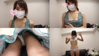 First shot !! I took a raw vaginal cum shot to a 20-year-old beautiful naked girl ♪ * With ZIP [Personal shooting]