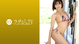 Luxury TV 1320 Ang dental hygienist na si "Momoka Aoi" na nakabihag ng mga lalaki sa mundo ay muling lumabas sa Luxury TV! Siya ay patuloy na namumulaklak sa kanyang talento sa Eros, at siya ay nababagabag sa kanyang mga pagnanasa at instinct. Bilang isang babaeng nasa hustong gulang, pawis na pawis siya sa kanyang magandang katawan na may suot na sex appeal, gumagalaw ang kanyang balakang nang may likas na hilig, at hinahaplos ang sarili niyang klitoris at cums! !