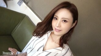 [Unang pagbaril] [Babaeng doktor na may ahit na puki] [Hindi tapat na asawa na nasasabik tungkol sa isang binata] Isang magandang mature na babae na tapat sa kapwa pampubliko at pribadong mga gawain ay isang batang babae na kasiyahan... [Unang pagbaril] AV application sa ang net → AV experience shooting 1134
