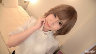 [First shot] [Beautiful gal of a former nursery teacher] [Beautiful fair-skinned body in agony] An older sister of a former nursery teacher who turned into a gal. Her charm that makes the gap with the appearance stand out. The inevitable erection is in the main story .. AV application on the net → AV experience shooting 1384