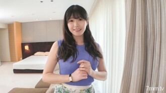 [First shot] [Story of a wife of a sexless couple] [Skeleton body left too much] A lascivious wife with a gentle face whose sexual desire has exceeded the limit. The wave of the climax does not stop when the erotic body is played with .. Application amateur, first AV shooting 165