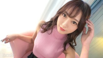 [First shot] [Transparent soft skin] [SSS-class beautiful girl] Bumaba ang isang magandang therapist na may magandang mukha at curvaceous beauty na walang blind spot. Kapag siya ay walang humpay na inaatake para sa kanyang maaliwalas at malambot na katawan, siya ay naakit sa isang estado ng kasiyahan na hindi pa niya naranasan, at isang kalugud-lugod na ekspresyon ang makikita sa kanyang mukha. AV application sa net → AV experience shooting 1656