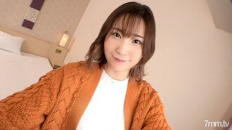 [First shot] [Tall slender] [Extreme grind at the cowgirl position] Tuklasin ang isang library receptionist na may malinis na hitsura at magagandang binti. Nang i-flush ko ang malambot kong balat gamit ang marahas na piston, nanginginig ang katawan ko ng maraming beses at namatay.. AV application sa net → AV experience shooting 1729