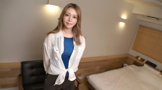[Bristly gal] Lumilitaw ang isang cool na gal na may taas na 172cm! Isang role model gal na napaka easy-going na nakikinig sa lahat ng sinasabi mo! Napakasarap sa pakiramdam na marami siyang pumulandit mula sa kanyang mabuhok na puke! [First shoot] AV application online → AV experience shooting 2116