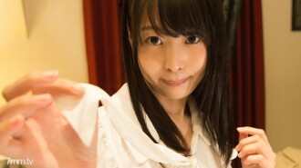 Gonzo feeling while shaved girl squirting / Sora